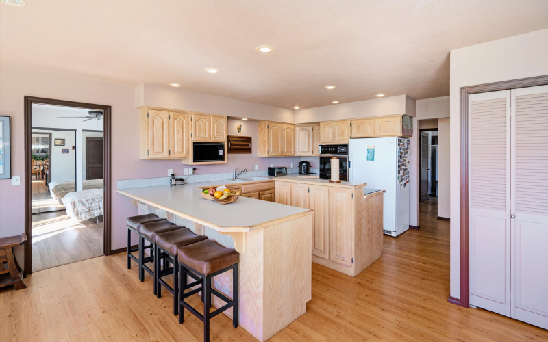 2160 Kamehameha V Hwy, Kaunakakai, Hawaii 96748, 6 Bedrooms Bedrooms, ,3.5 BathroomsBathrooms,House,For Sale,Kamehameha V Hwy,1,1193