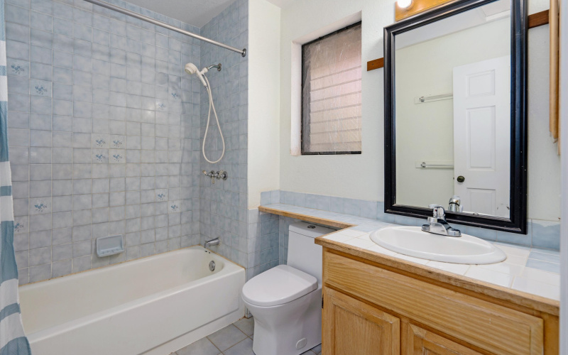 2160 Kamehameha V Hwy, Kaunakakai, Hawaii 96748, 6 Bedrooms Bedrooms, ,3.5 BathroomsBathrooms,House,For Sale,Kamehameha V Hwy,1,1193